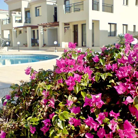 Faros Beach B101 Apartment Kato Paphos *