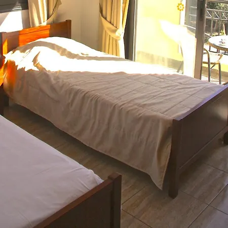 Faros Beach B101 Apartment Kato Paphos Διαμέρισμα *